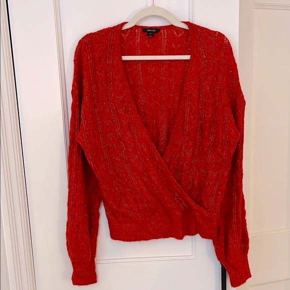 Crochet inspired 🧶 Sweater 🍊🍓 - Picture 2 of 8
